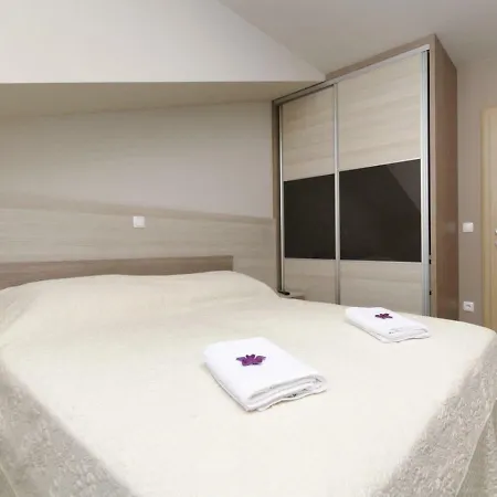 Ferienwohnung Anke Apartamento Tučepi