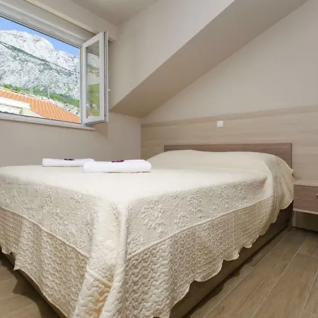 Ferienwohnung Anke Apartamento Tučepi