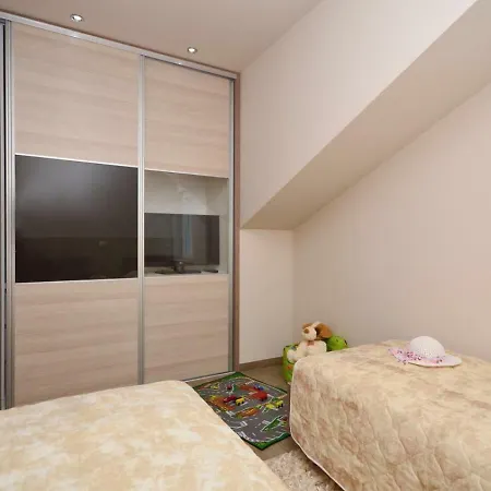 Ferienwohnung Anke * Tučepi